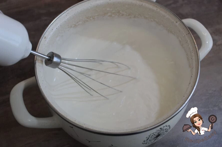 Фото приготовления рецепта: Домашнее мороженое Пломбир - шаг №2