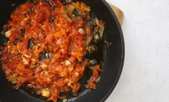 Фото приготовления рецепта: Суп харчо из свинины с рисом - шаг №5